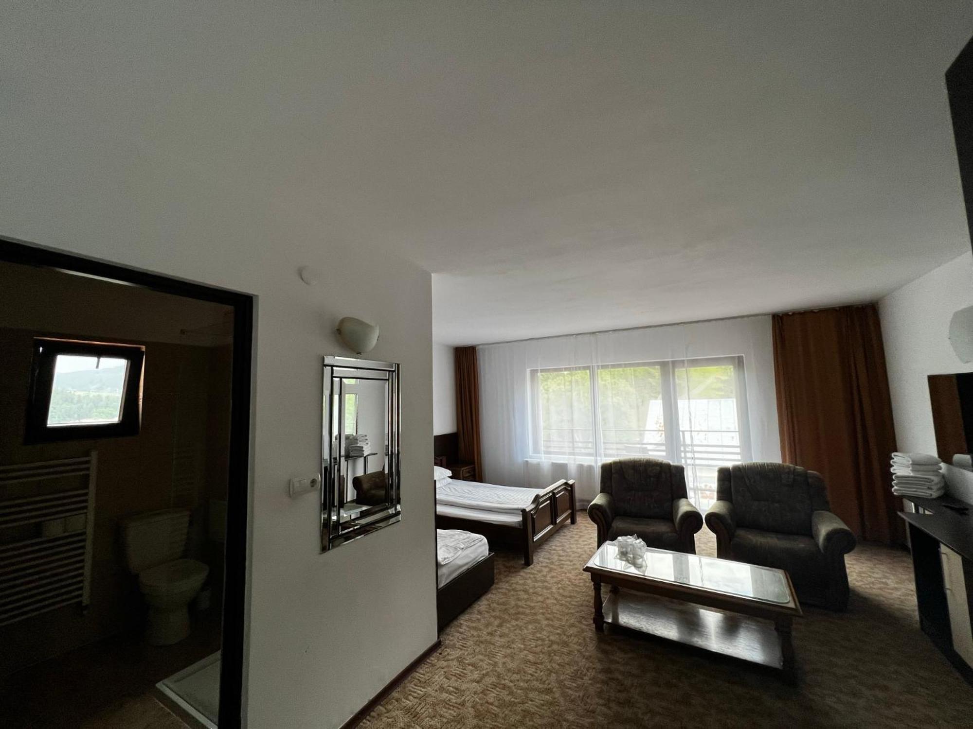 Chalet Minut วาตราดอร์เนย์ ภายนอก รูปภาพ